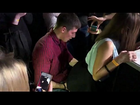 ❤️ Рэальны сэкс у рускім начным клубе. 18-гадовую расейку ў анус і похву трахнулі ў начным клубе ❤️❌ Анал порна на be.pornjk.ru ❌